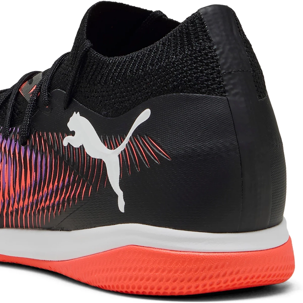 Puma FUTURE 8 MATCH IT Hallenfußballschuhe – Black White/Glowing Red Puma FUTURE 8 MATCH IT Hallenfußballschuhe – Black White/Glowing Red