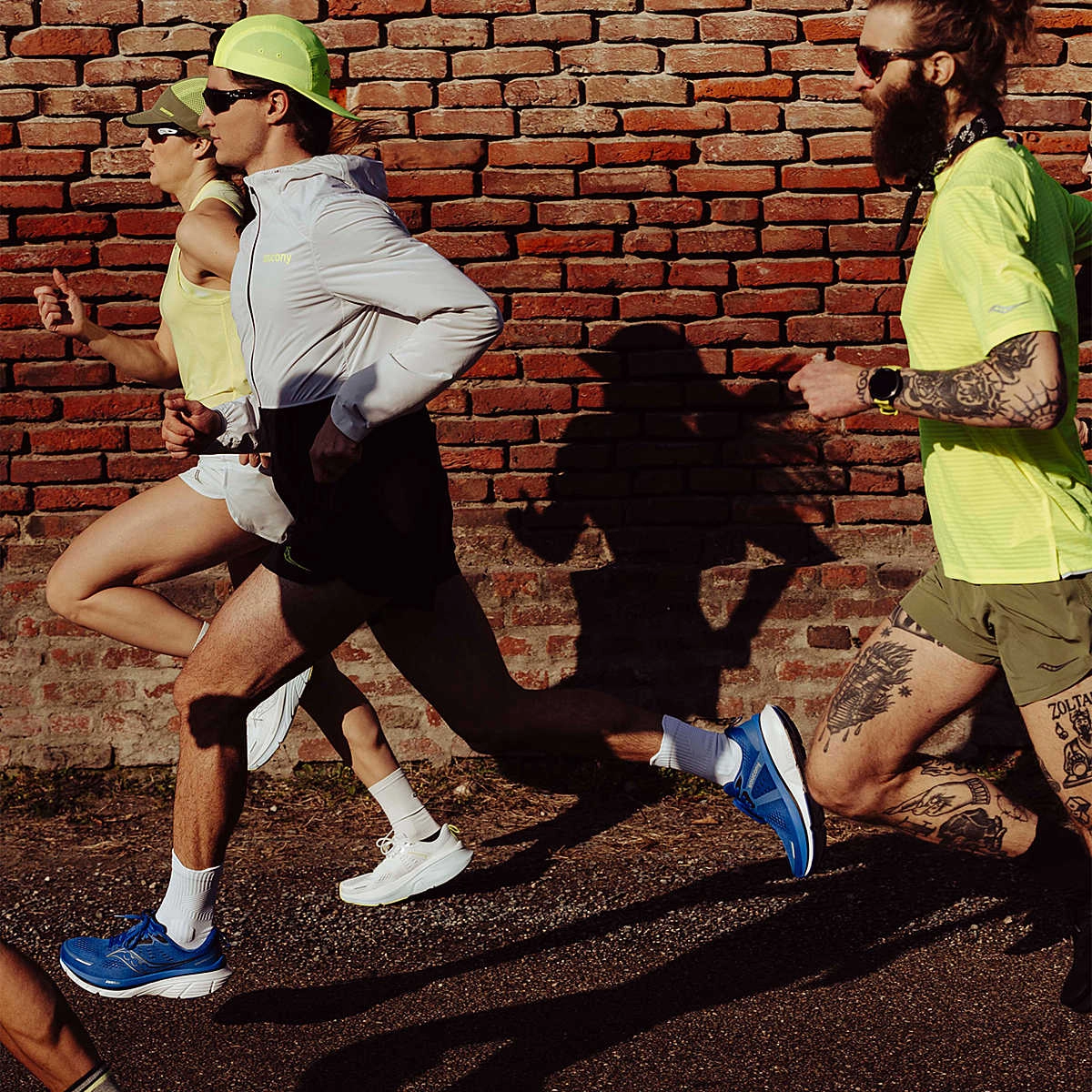 saucony Guide 18 Herren Stabilität- Laufschuh - Black | White saucony Guide 18 Herren Stabilität- Laufschuh - Black | White