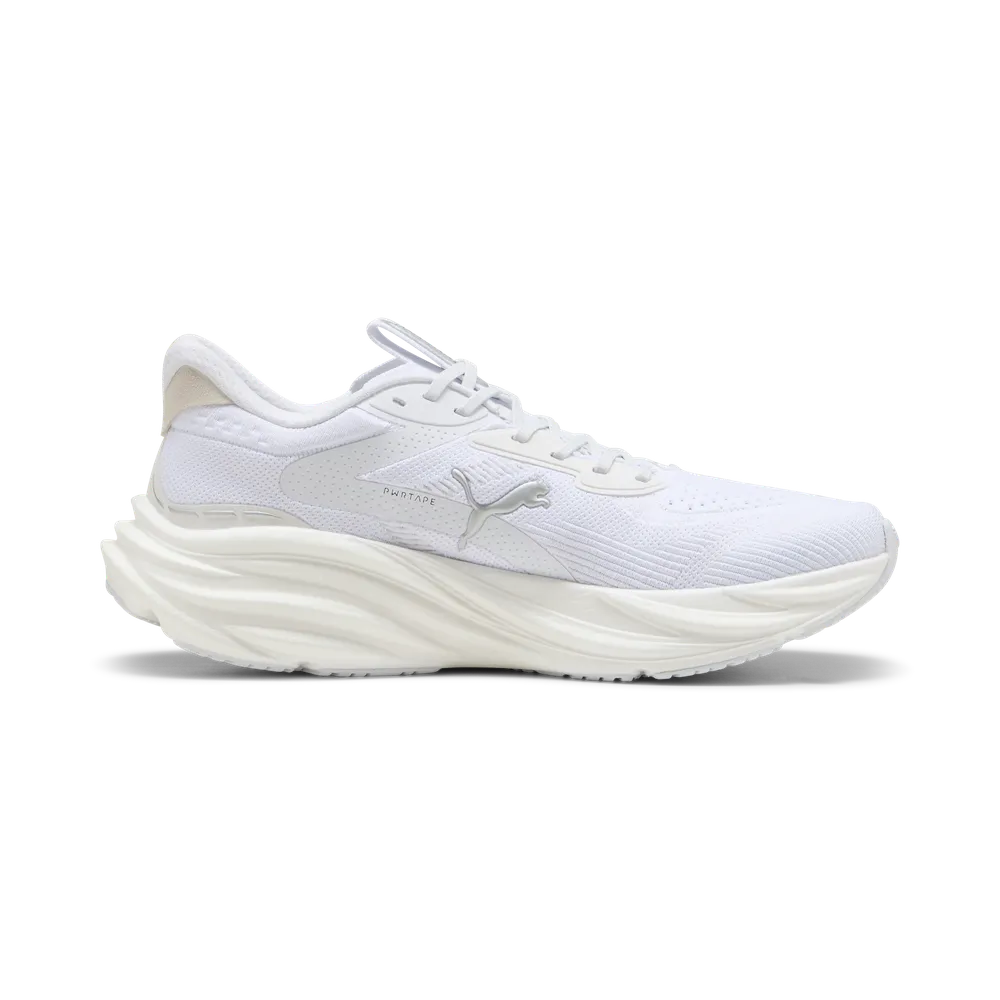 Puma Magnify NITRO™ 3 - White/Warm White - Laufschuhe für Herren Puma Magnify NITRO™ 3 - White/Warm White - Laufschuhe für Herren