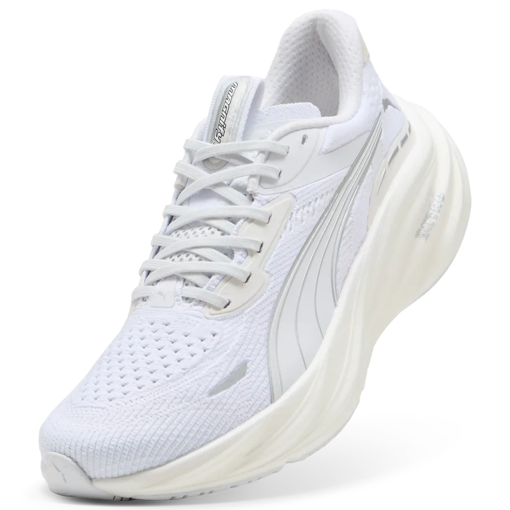 Puma Magnify NITRO™ 3 - White/Silver - Laufschuhe für Damen Puma Magnify NITRO™ 3 - White/Silver - Laufschuhe für Damen