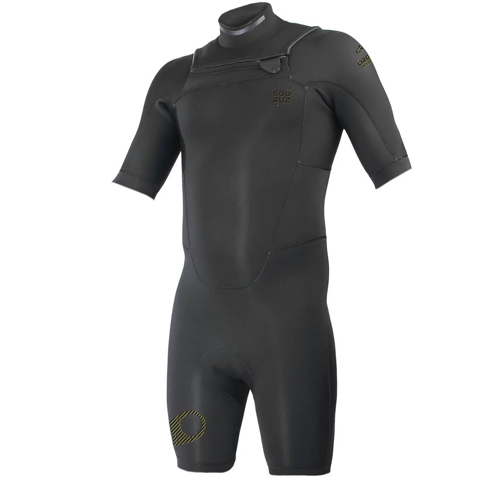 Soöruz Shorty Neoprenanzug 2/2 FIGHTER Front-Zip für Herren – Black Soöruz Shorty Neoprenanzug 2/2 FIGHTER Front-Zip für Herren – Black