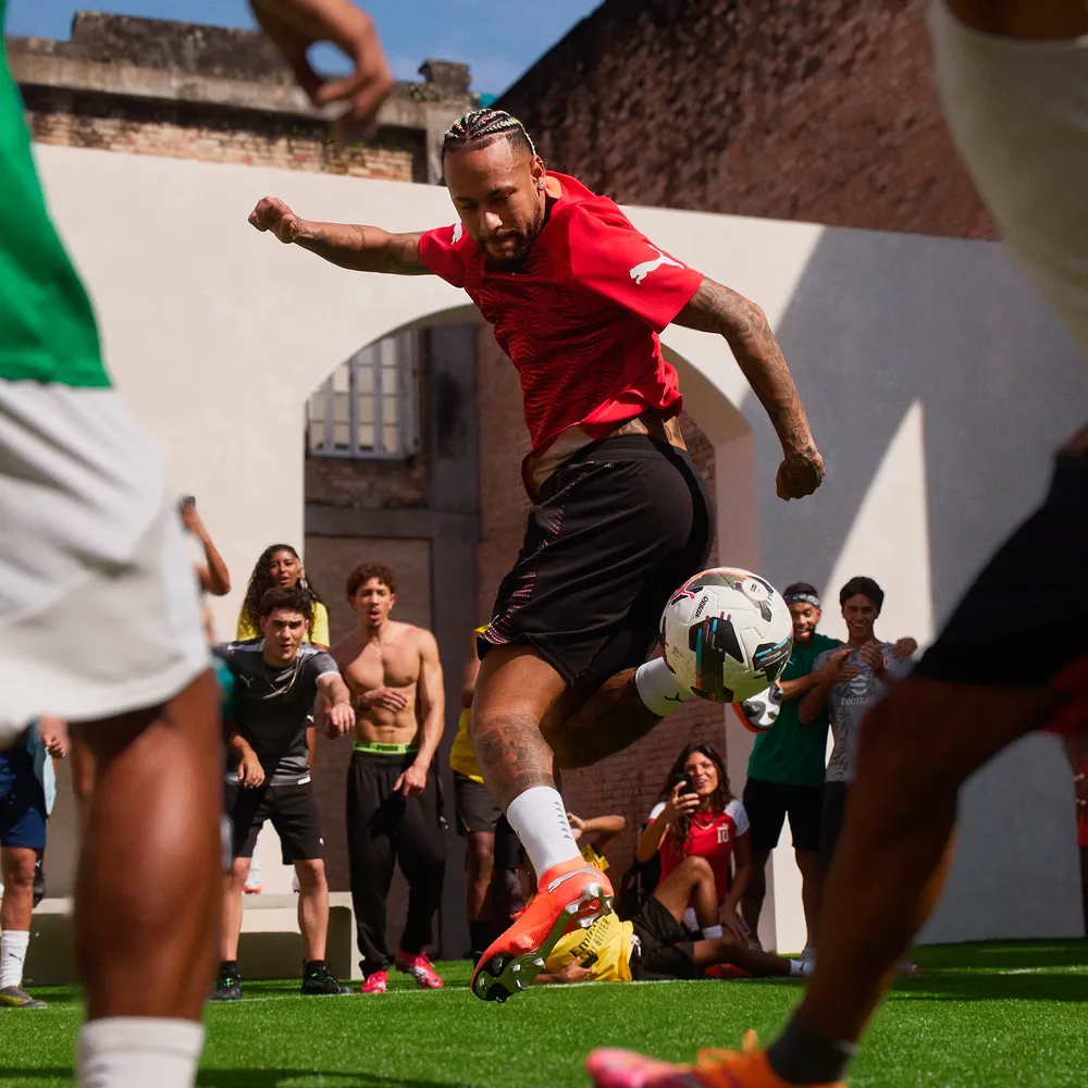 Puma FUTURE 9 ULTIMATE FG Fußballschuhe – Glowing Red/White/Black/Sliver