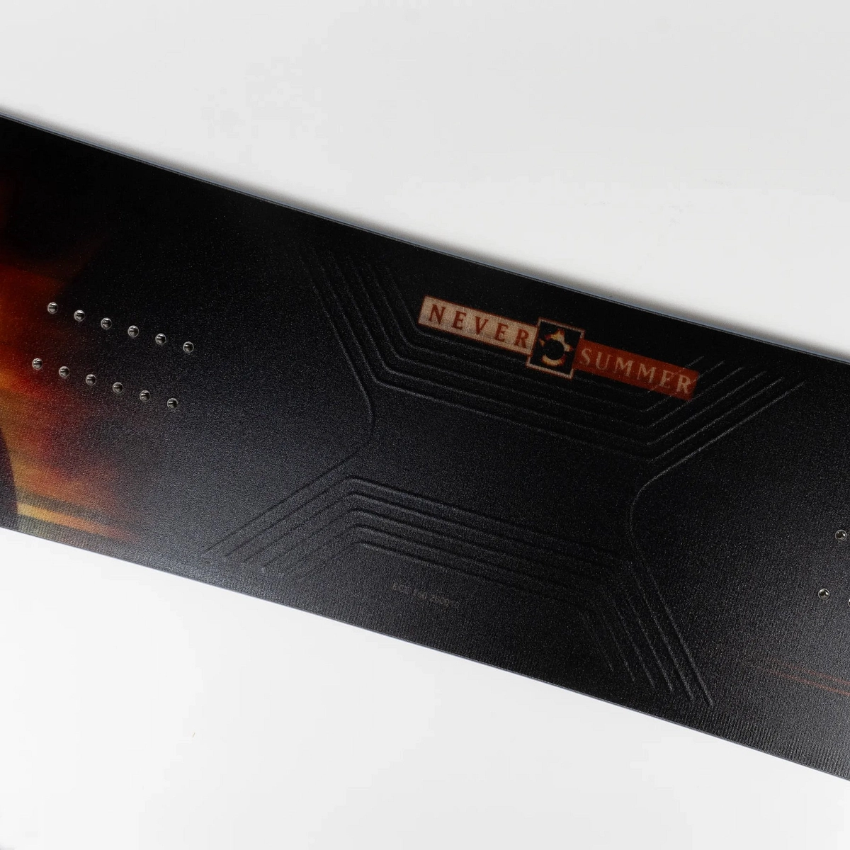 Never Summer Proto T3 Eclipse All- Mountain Freeride Snowboard 2026 Never Summer Proto T3 Eclipse All- Mountain Freeride Snowboard 2026