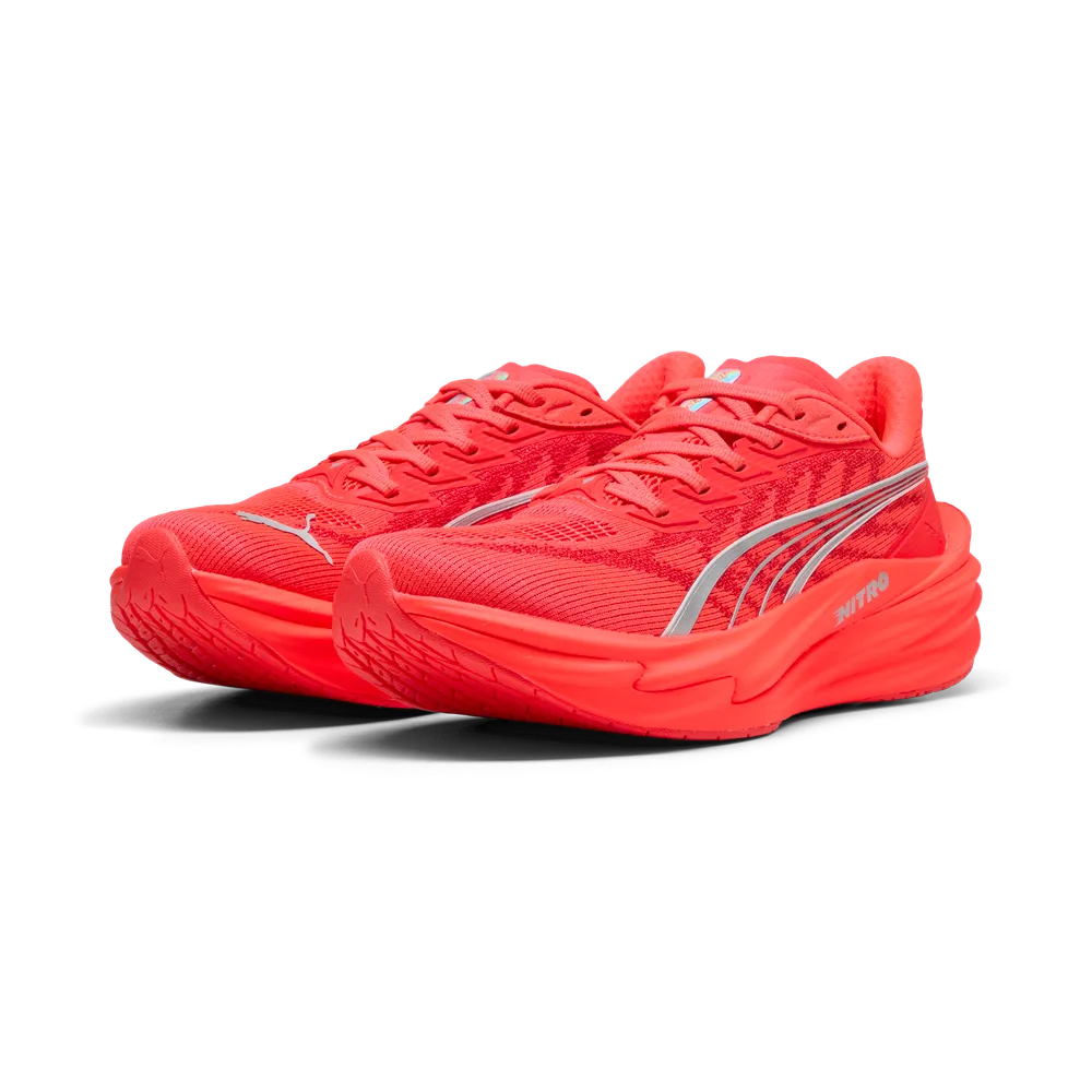 Puma Deviate NITRO™ 4 Laufschuhe für Damen – Ultra Red/Silver