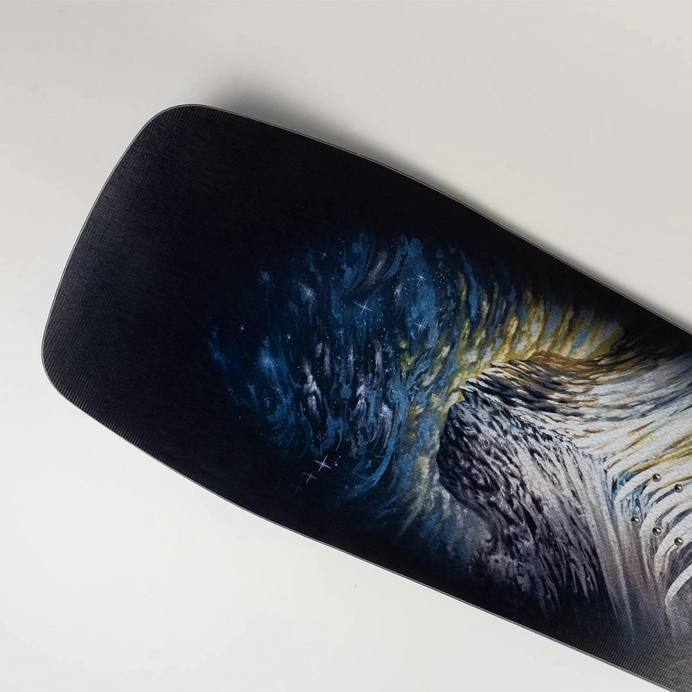 Never Summer Nokhu All- Mountain Freeride Snowboard 2026