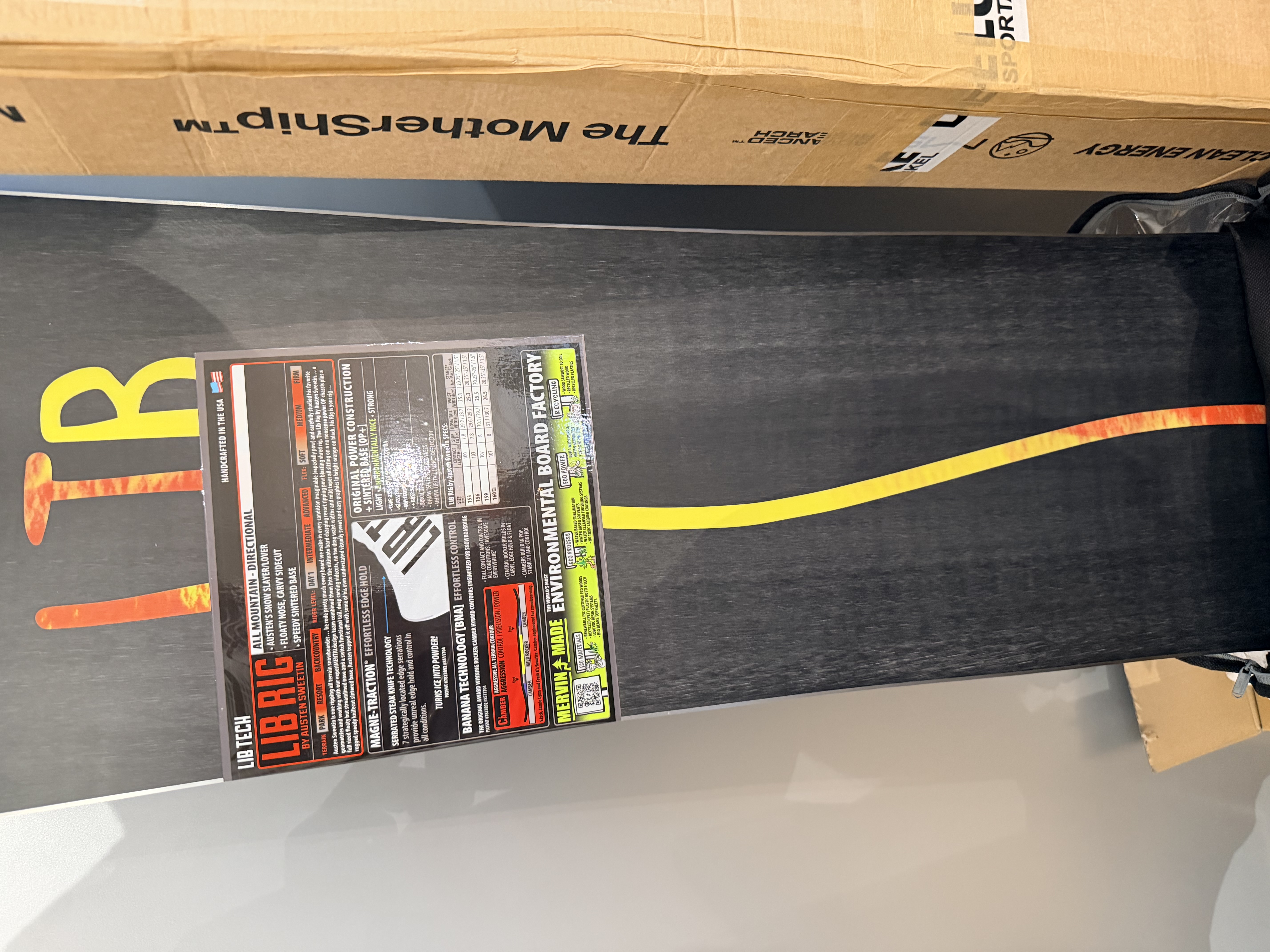 LIB TECH Lib Rig All-Mountain Snowboard 2024