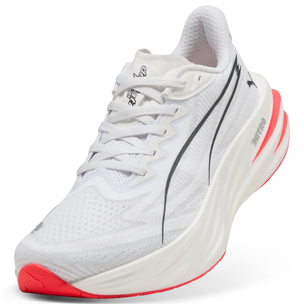 Puma Deviate Pure NITRO Laufschuhe für Damen – White/Ultra Red/Silver Puma Deviate Pure NITRO Laufschuhe für Damen – White/Ultra Red/Silver