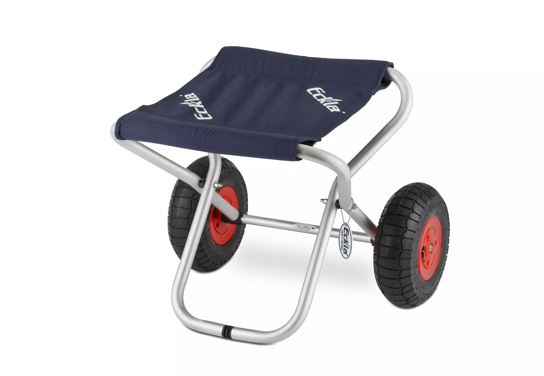 "ECKLA Surfrolly mit Sitz und Luftbereifung – stabiler Transportwagen für Surfboards und SUPs mit silbern eloxiertem Aluminiumrahmen und komfortablem Sitz."