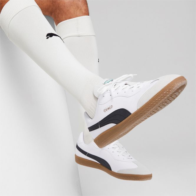 Puma KING 21 IT Hallenschuh - white black gum